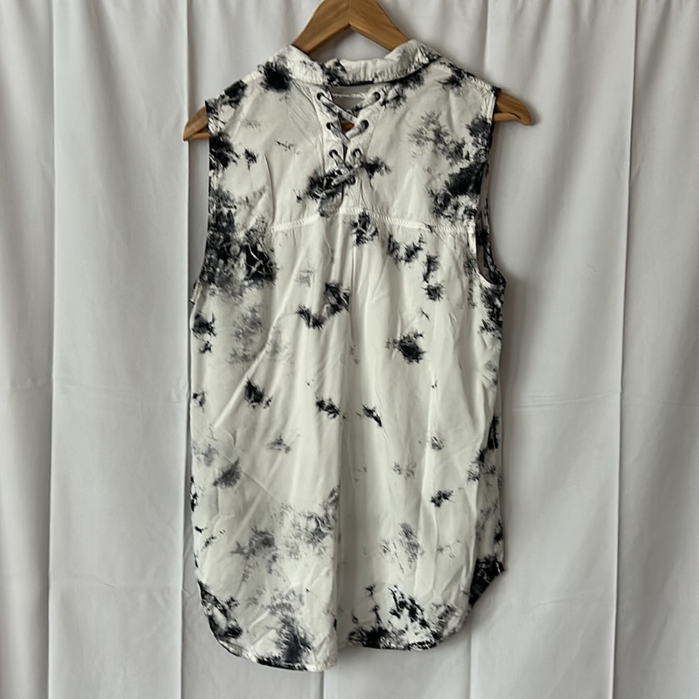 Rock & Republic Sexy High Low Keyhole Long Tank Top Shirt **Size L** 🔥🔥 - Picture 2 of 5